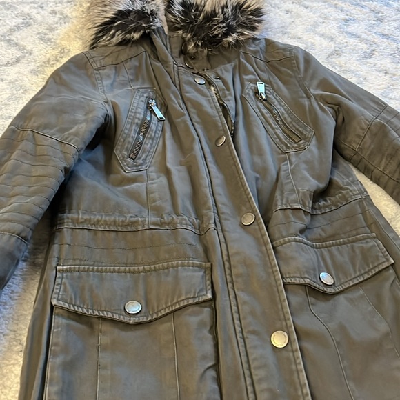 BCBGeneration Green Jacket - Picture 2 of 6